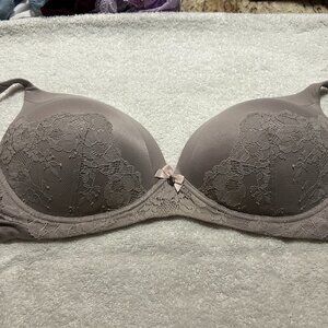 Victoria Secret no wire bra